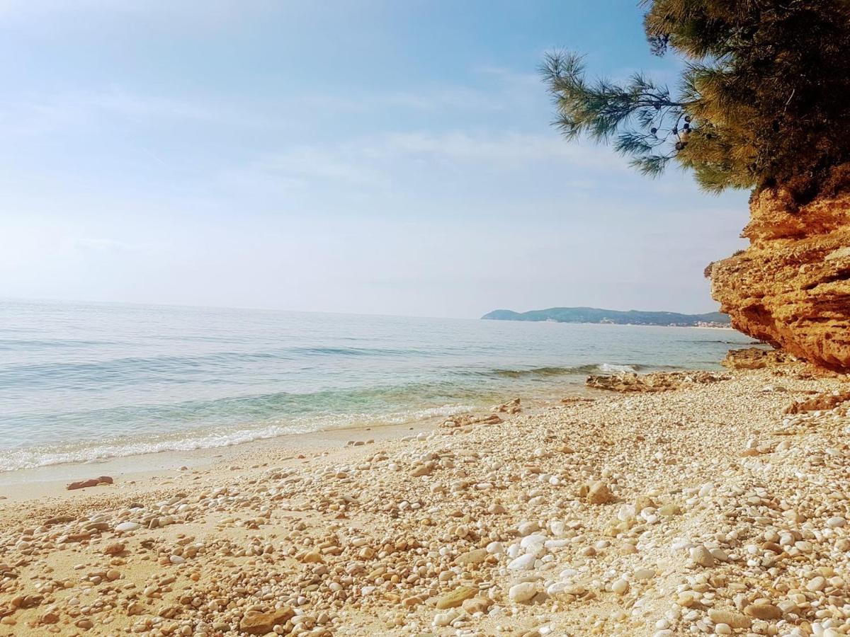 Spitaki Apartments Potos Zewnętrze zdjęcie